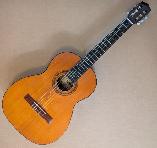 Chitarra acustica spagnola