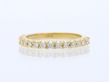 Anello con diamanti a mezza