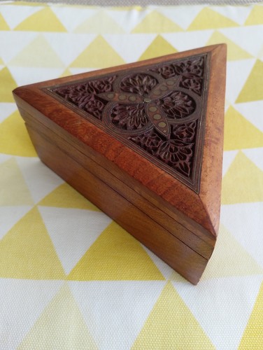 Vintage handmade triangular - handmade,