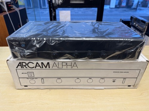 Amplificatore stereo integrato