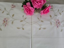 Set Lenzuola ricamate in puro