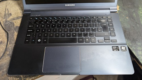 Samsung series np900x4c - series,
