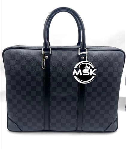 Louis vuitton documento - louis,