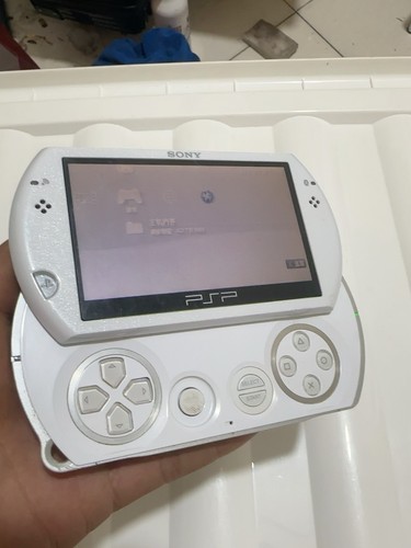 Sony psp white - go,