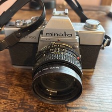 Minolta XE-5 con obiettivo 50