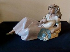 Grande scultura statuina