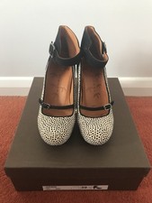 Chie Mihara 'Arwin' nero e crema leone scamosciato plateau tacco UK 6,5 / EU 39,5