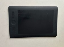 Wacom INTUOS Pro Medium senza