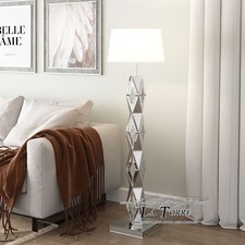 Lampada da Terra Moderna con