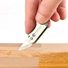 Mini coltello pieghevole