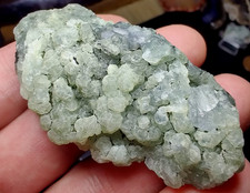 Esemplare di agata d'uva verde