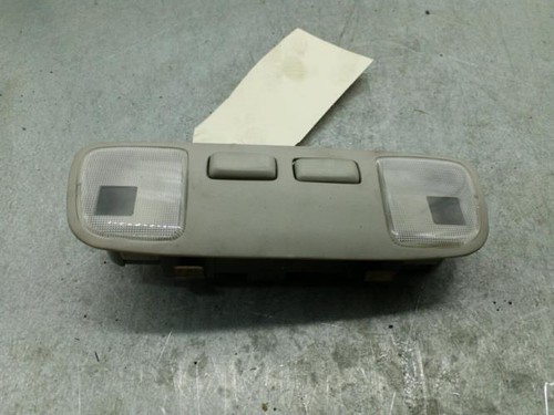 Luce cortesia toyota - di,