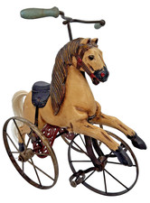 Antico Triciclo Cavallo in