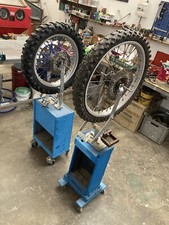 Coppia Macchinari Per  Equilibratura raggi Ruote Da Cross Ed Enduro