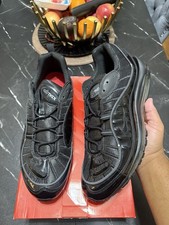 Nike Supreme x Air Max 98 nere