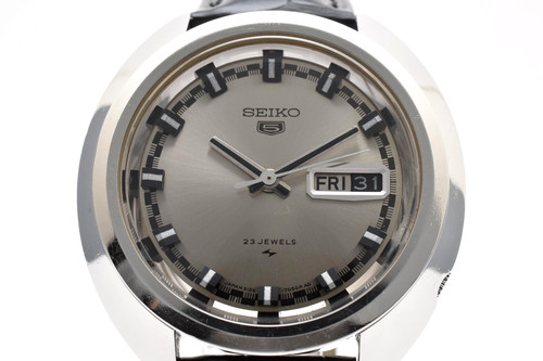 Quasi nuovo orologio uomo - nuovo],