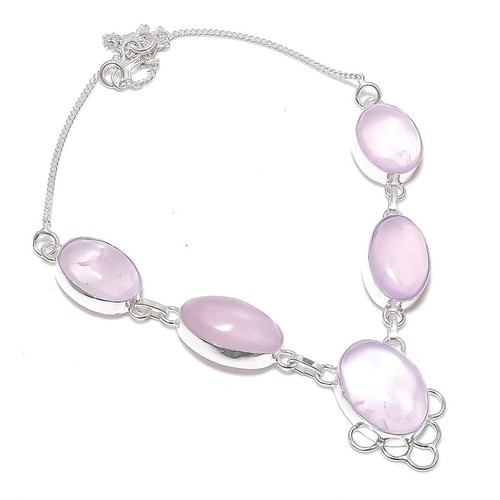 Collana con pietre preziose