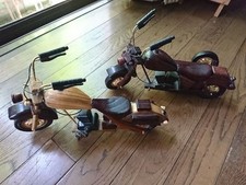 Antiche biciclette in legno