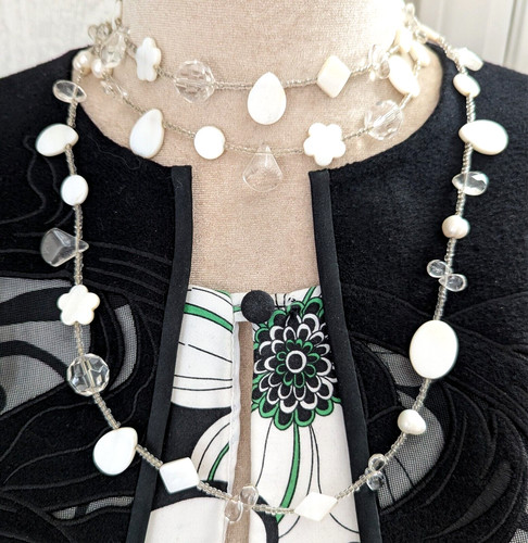 Collana lunga madreperla acqua