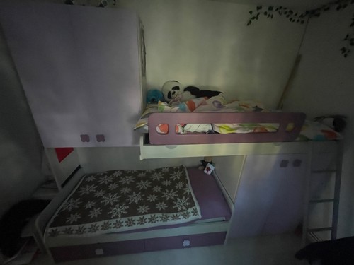 Letto castello con armadi - a,
