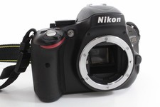 Nikon D5100 Body Nero, buone