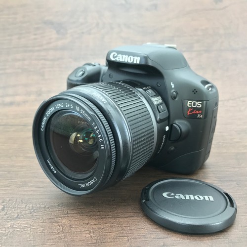 Canon eos kiss 550d 18mp - x4,