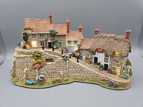 Lilliput lane gold - -, hill
