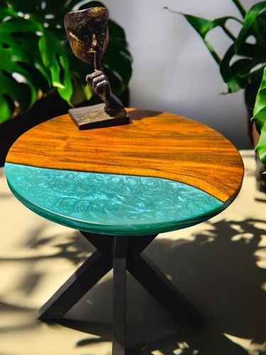 Green handmade ocean waves - green,