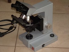 Microscope Leitz avec