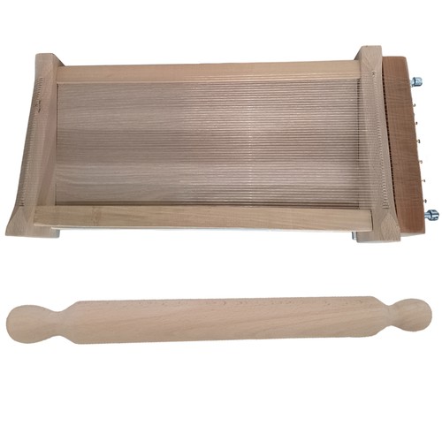 Chitarra taglia pasta fili - , in