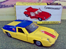 TUTA PRE-AMATA DINKY TOYS