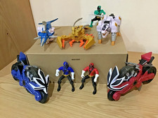 Power Rangers Samurai Megazord Animal + Bike Zords + Figurine Bandai 2012 in ottime condizioni