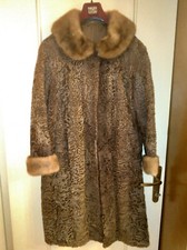 Pelliccia Cappotto Persiano Marrone Chiaro con colletto e polsi in Visone