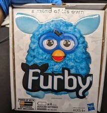 Hasbro 2012 Furby, colore