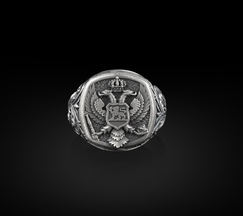 Anello uomo alato aquila