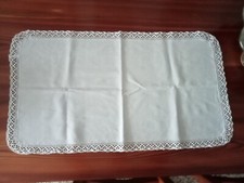 Centro rettangolare / runner da tavolo vintage in lino e pizzo