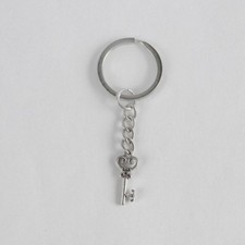 26810 Bomboniere Portachiavi Ciondolo in Metallo con Chiave Cuore Portafortuna C