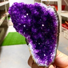 397G Ametista Naturale Geode