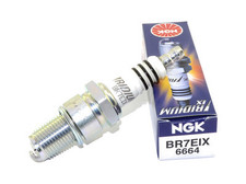 19715 - compatibile con SUZUKI GT 380 380 1972-1973 Candela con terminale rimovi