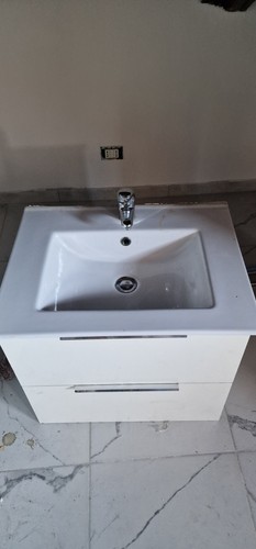 Mobile bagno bianco con