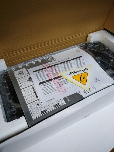 Open box behringer - box, pro