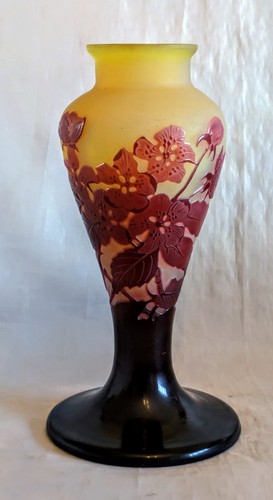 Gallé vase sur - vase,