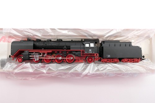 Arnold 2513 locomotiva - , a