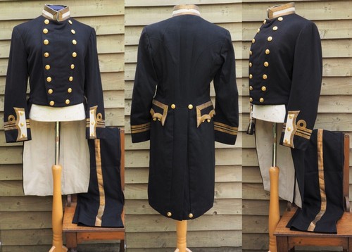 Antica uniforme ufficiale