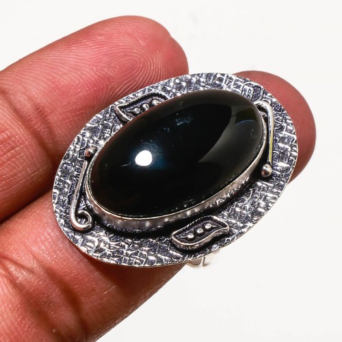 Anello con pietre preziose
