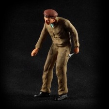 Meccanico, tuta marrone 1:18