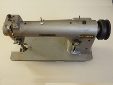 Machine à coudre industrielle