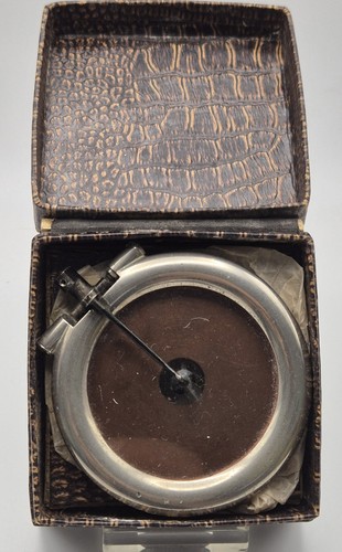 Vintage hmv 4 gramophone - no.,