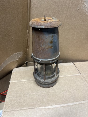 Wolf safety lamp - safety,