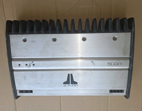Amplificatore audio per auto